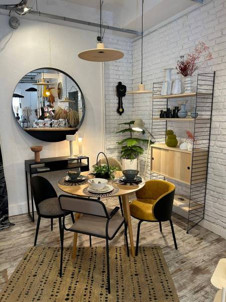 Magasin de vente de mobilier et textiles contemporain haut de gammes à Nancy